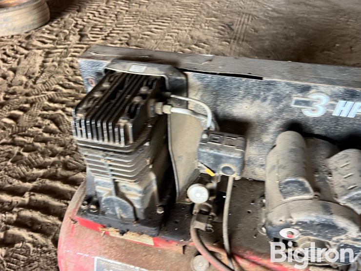 magna-force-air-compressor-image-10