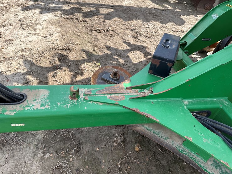 john-deere-2623-image-37