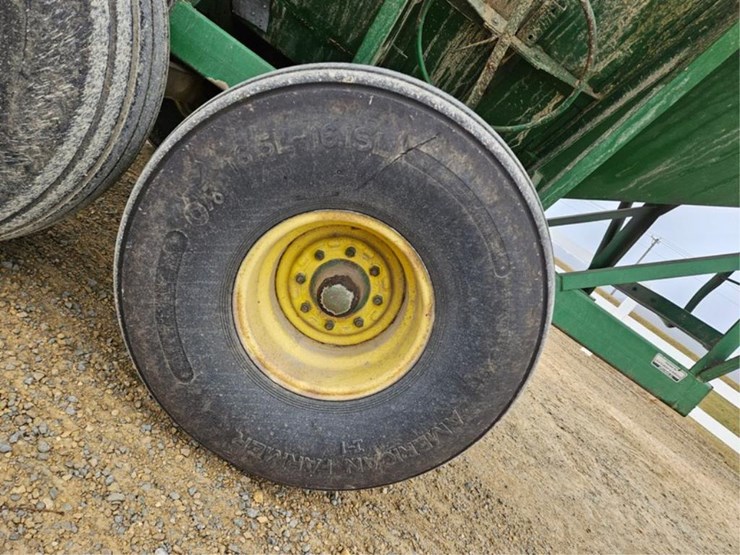 john-deere-400-image-22