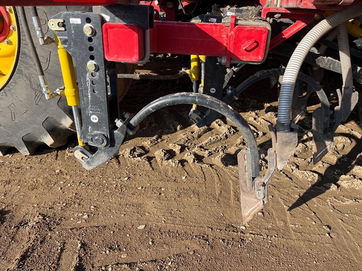 2016-bourgault-3320-66-image-85