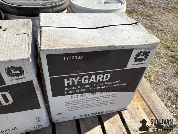 pallet-of-john-deere-hy-gard-hydraulic-oil-image-11
