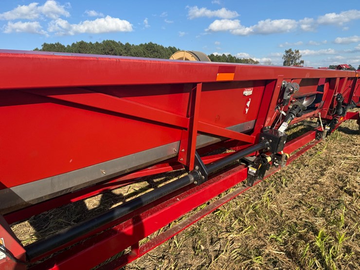 2011-case-ih-3412-image-27