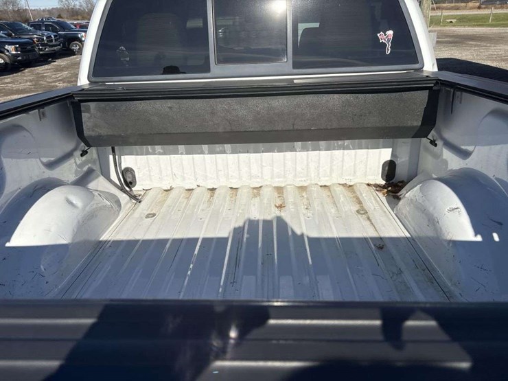 2010-ford-f150-lariat-image-16