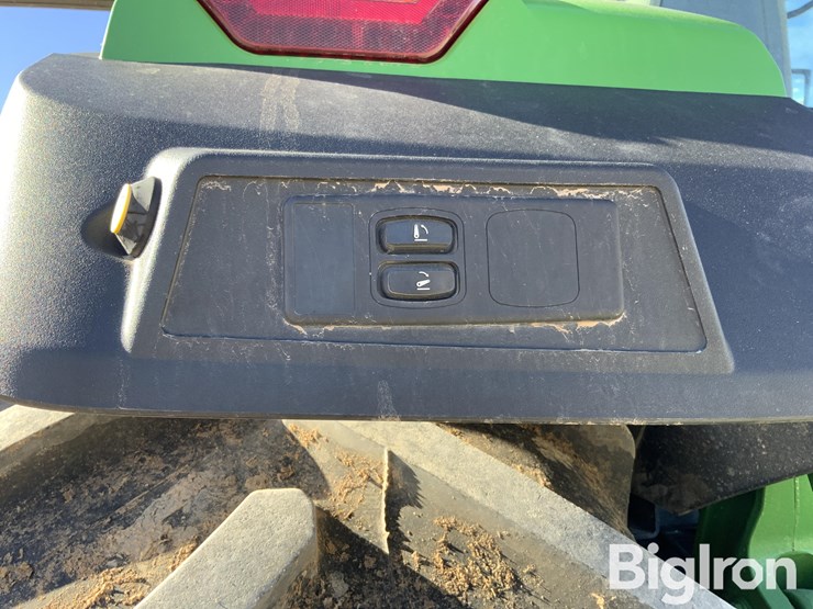 2022-john-deere-7r-210-image-18