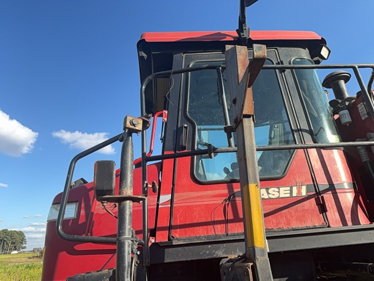 case-ih-3185-patriot-sprayer-image-91