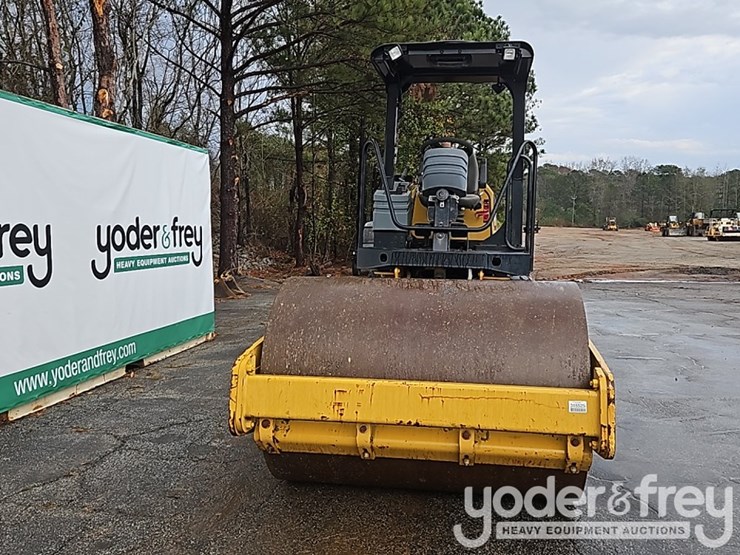 2013-caterpillar-cs44-image-6