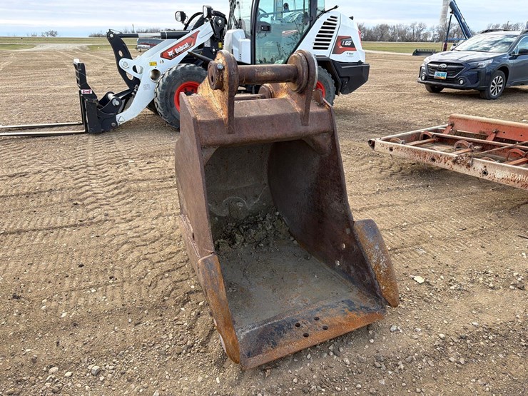 excavator-bucket-image-2