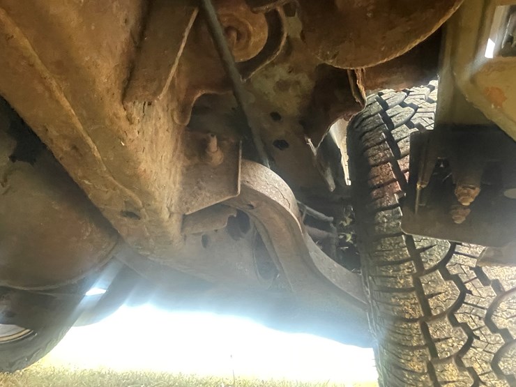 2004-ford-explorer-image-17