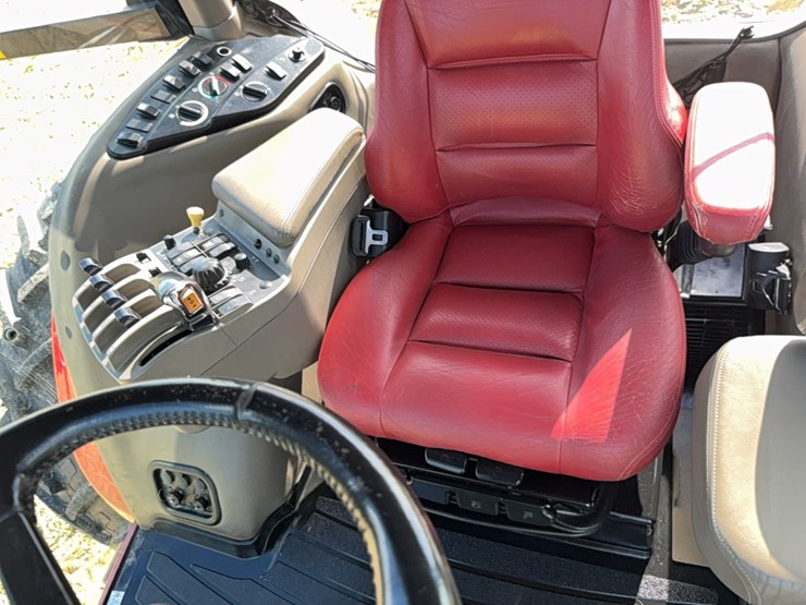 case-ih-magnum-335-image-103