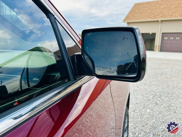 2018-gmc-yukon-denali-image-39