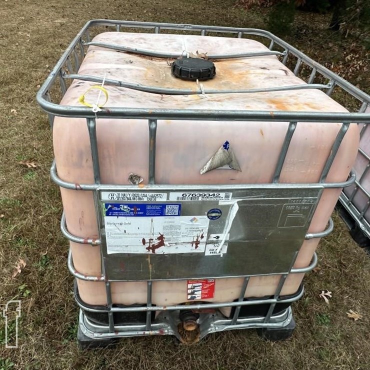 275 GALLON WATER TANK