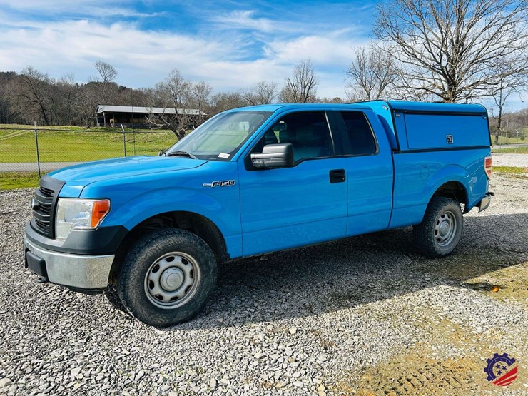 2013-ford-f150-xl-image-1