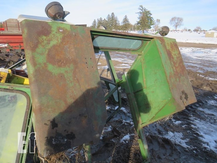 john-deere-3020-image-9
