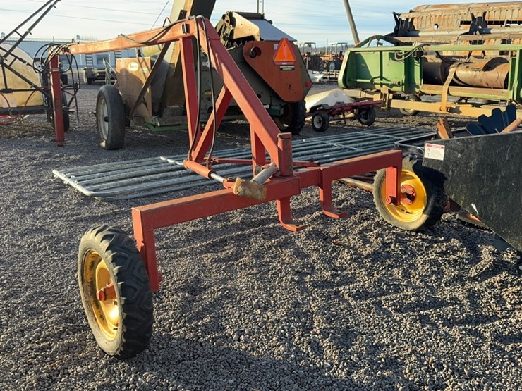 new-holland-252-image-4