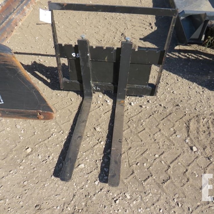 MINI SKID LOADER FORKS