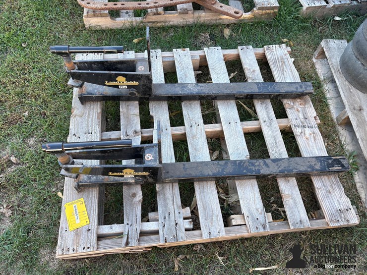 land-pride-pf10-31.5"-bucket-forks-image-4