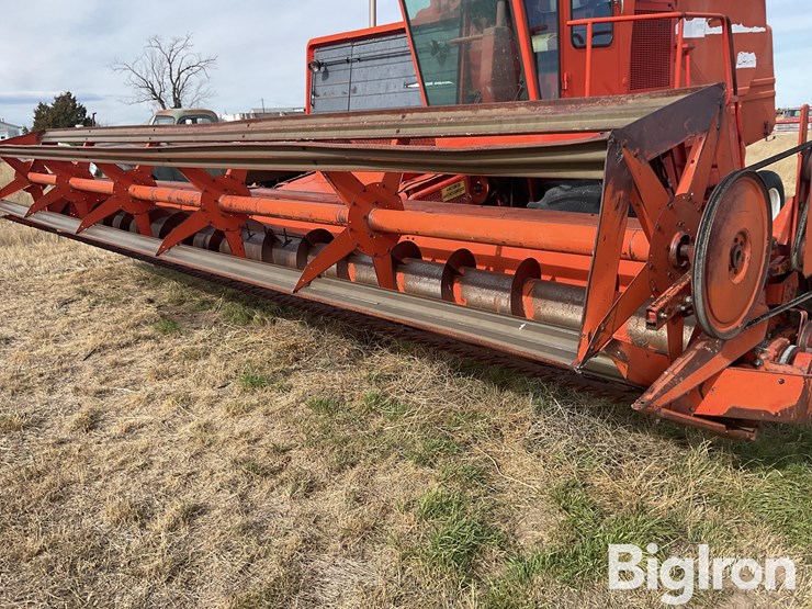 1973-massey-ferguson-760-image-9