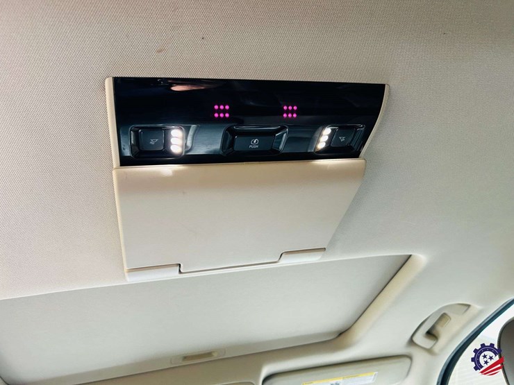 2018-gmc-yukon-denali-image-77