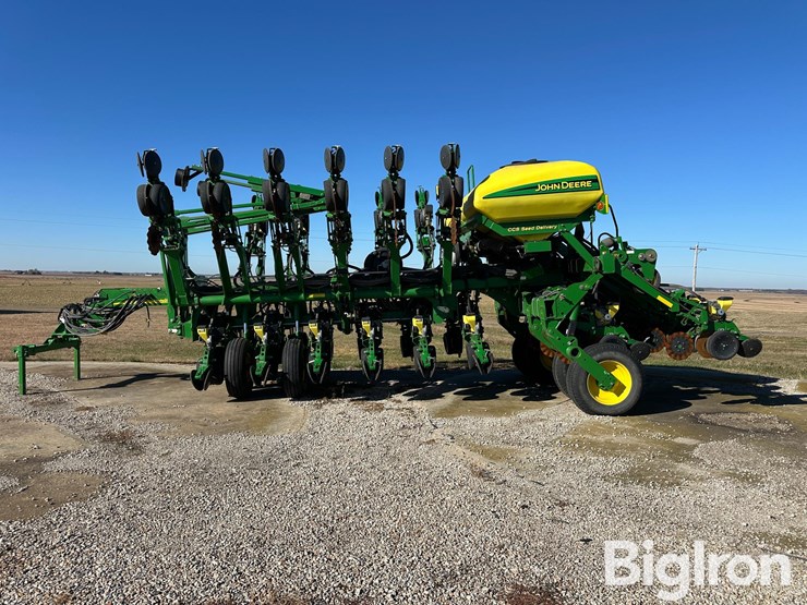 2010-john-deere-1790-ccs-image-8