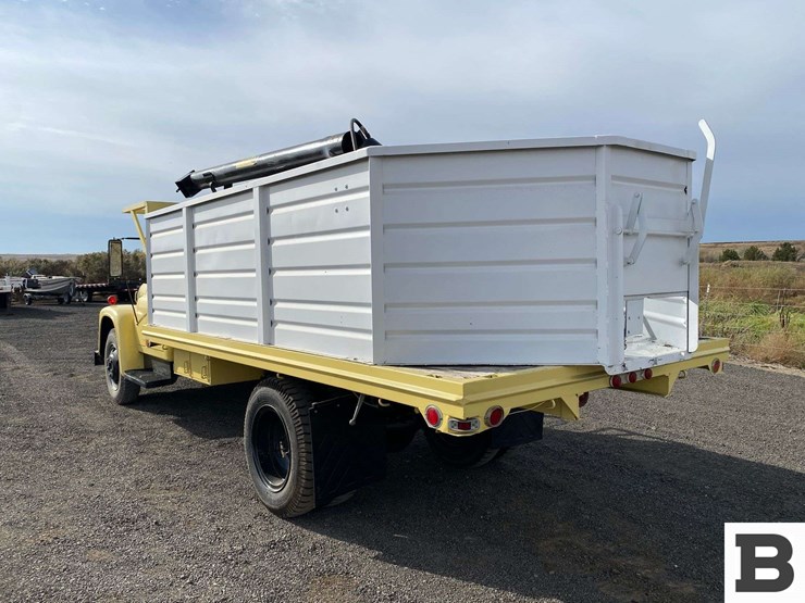 1965-international-loadstar-image-4