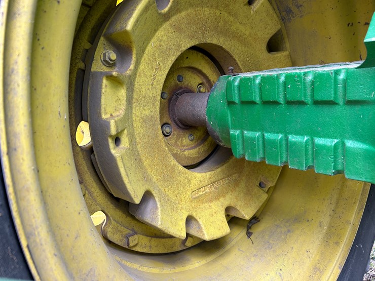 john-deere-4755-image-35