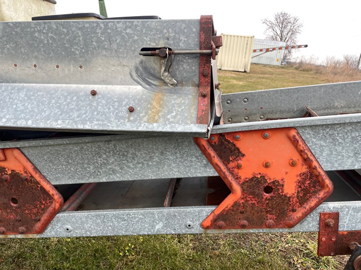 #1068-•-little-giant-elevator-image-12