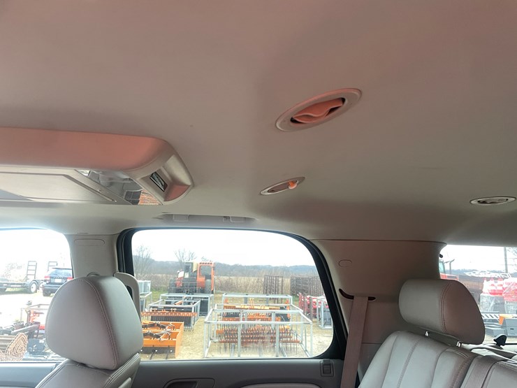 2010-gmc-yukon-image-66