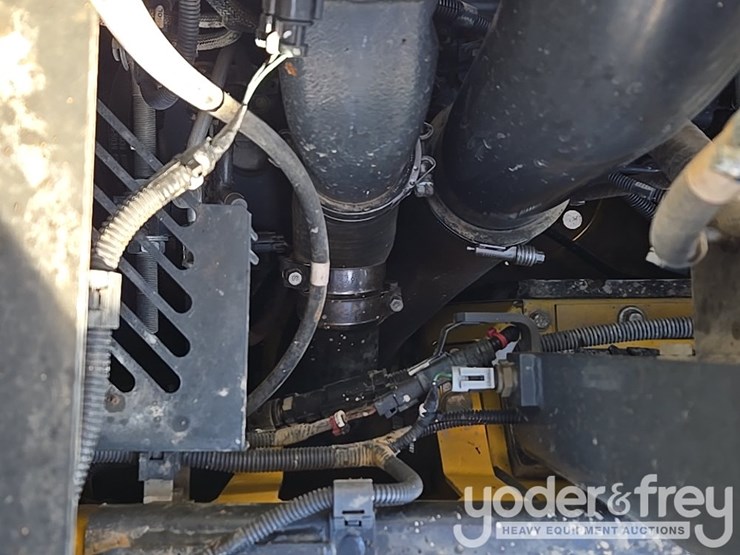 2022-komatsu-pc490-lc-11-image-72