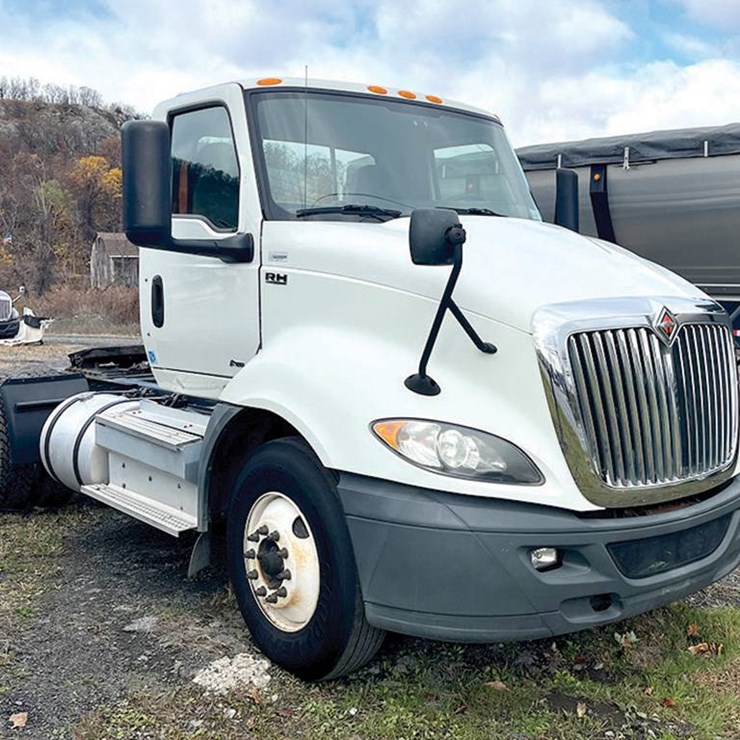 2018 INTERNATIONAL RH613