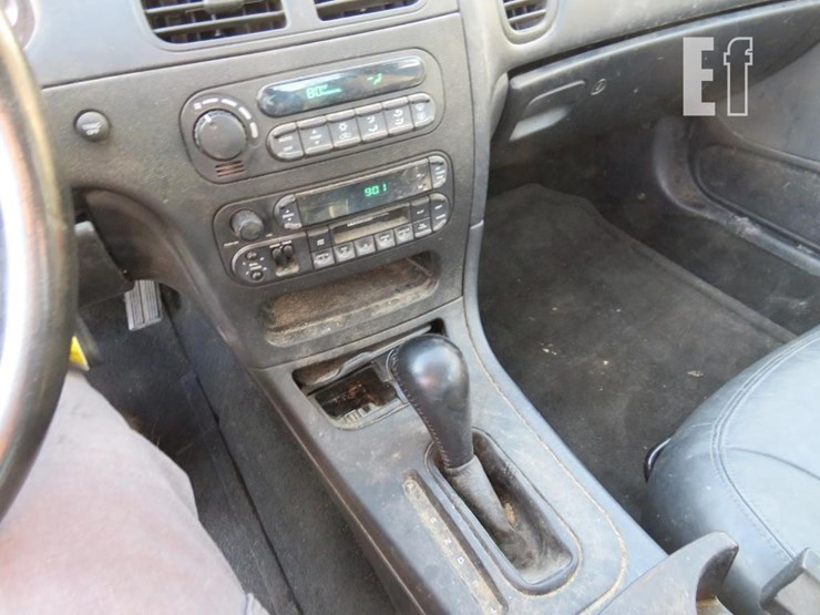 2002-dodge-intrepid-image-11