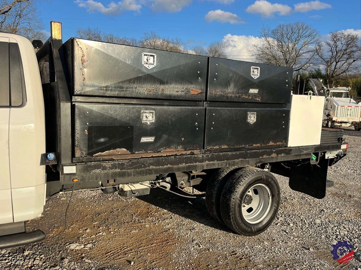 2019-ford-f350-xl-image-19