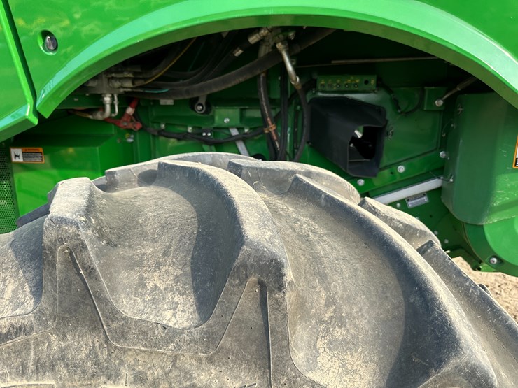 2015-john-deere-s680-image-6