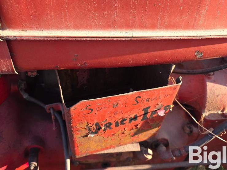 1952-farmall-h-2wd-tractor-image-15