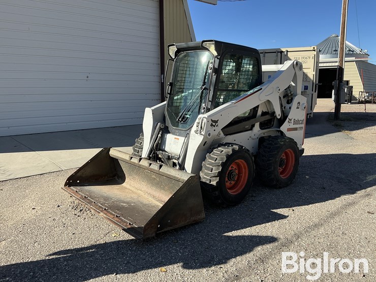 2012-bobcat-s650-image-1