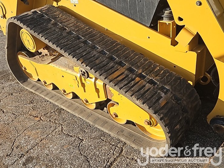 2023-caterpillar-259d3-image-14