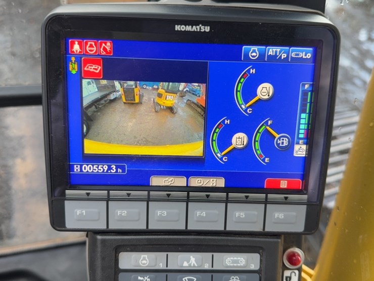 2023-komatsu-pc210-image-23