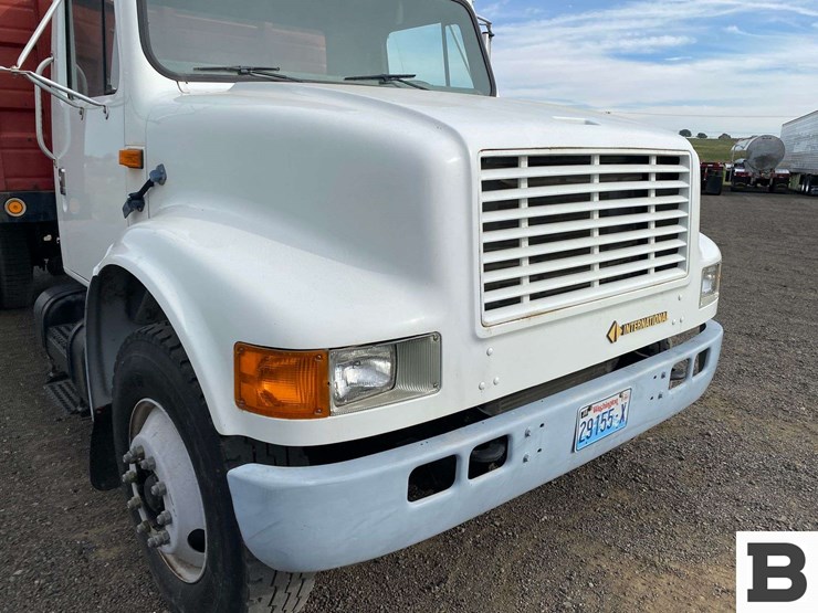 1992-international-4900-image-8