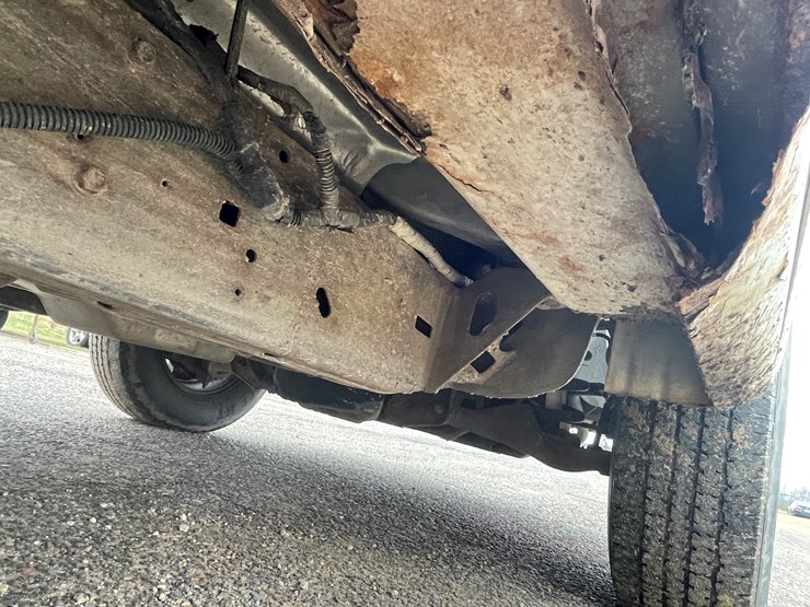 #1064-•-2012-gmc-savana-1-ton-van-(has-wi-title)-image-28