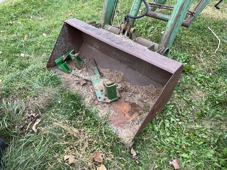 #1048-•-john-deere-eo48u-loader-(ettrick,-wi)-image-16