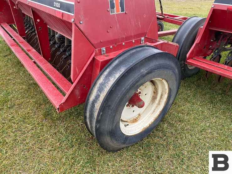 international-5100-image-32