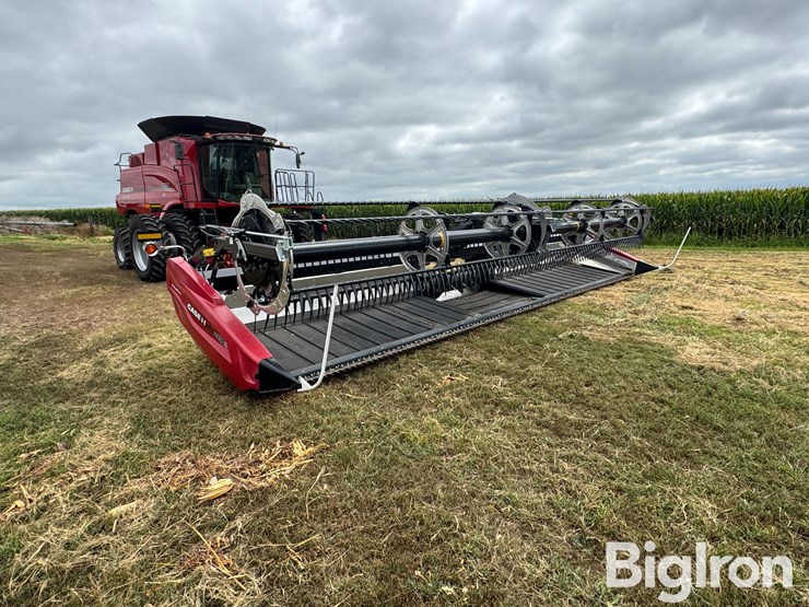 2024-case-ih-30-image-3