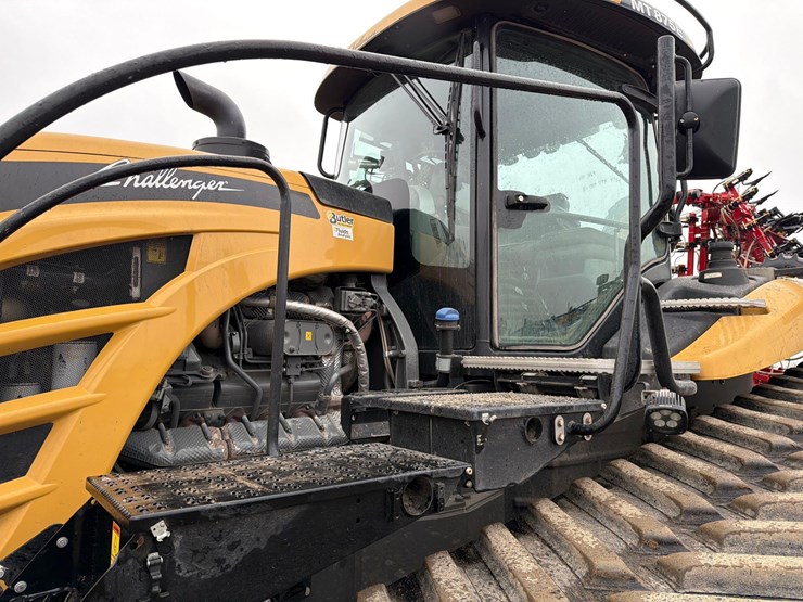 2016-challenger-mt875e-image-10