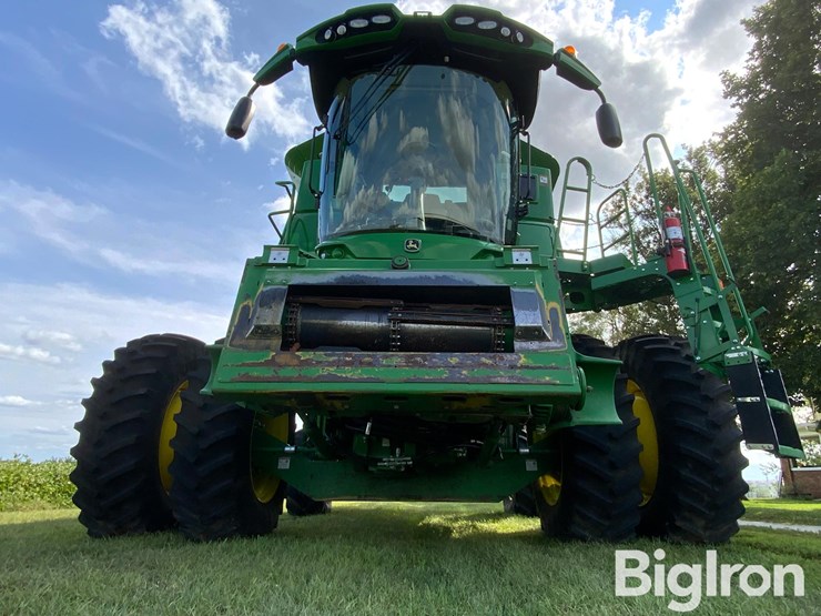 2014-john-deere-s660-image-12