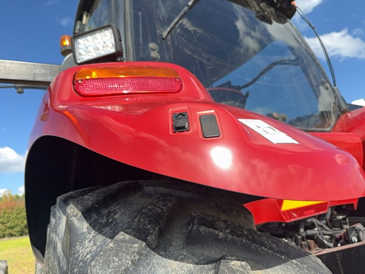 case-ih-magnum-335-image-36