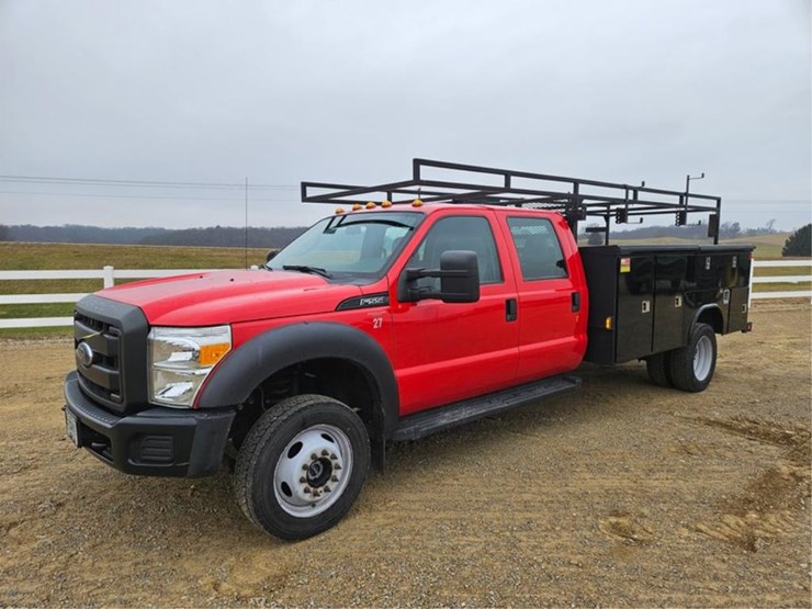 2016-ford-550-image-1