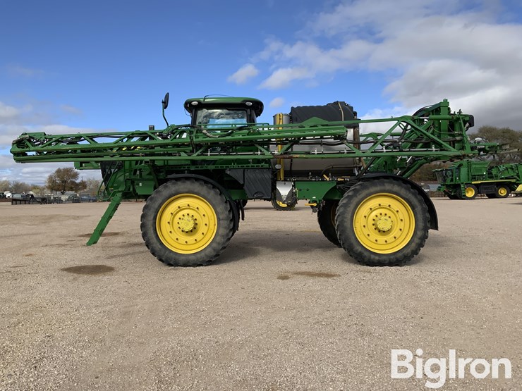 2021-john-deere-r4045-image-8