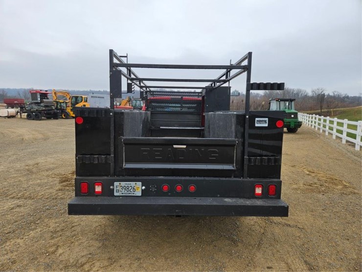 2016-ford-550-image-4