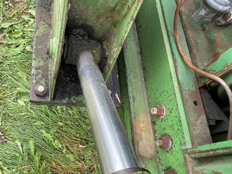 john-deere-4010-image-45