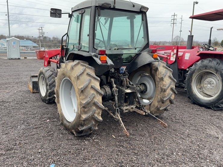 massey-ferguson-2220-image-11