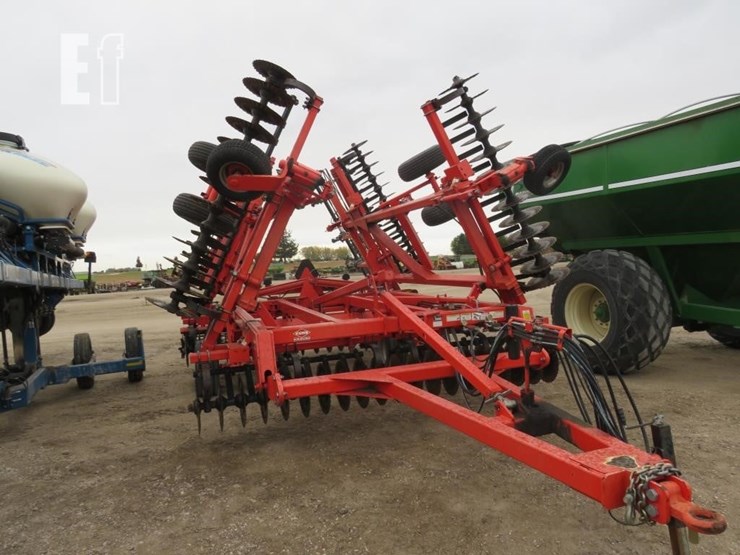 2012-kuhn-krause-8000-30-image-1